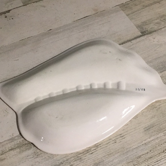 Vintage yellow/cream/gold 7 slot cigarette/cigar porcelain ashtray - Picture 3 of 8